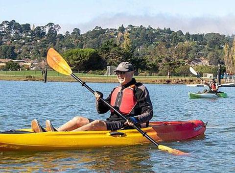 Peeple kayaking